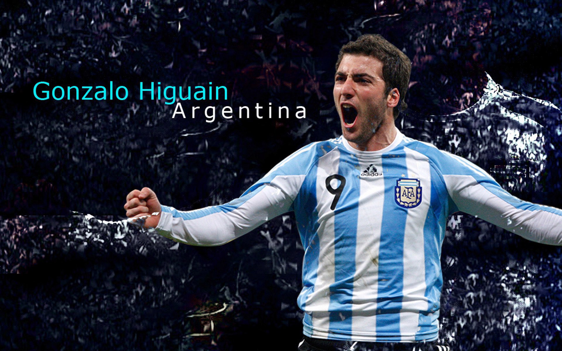 莱万多夫斯基连续七场比赛得分超过险胜，TES不断突破！赢得满堂喝彩